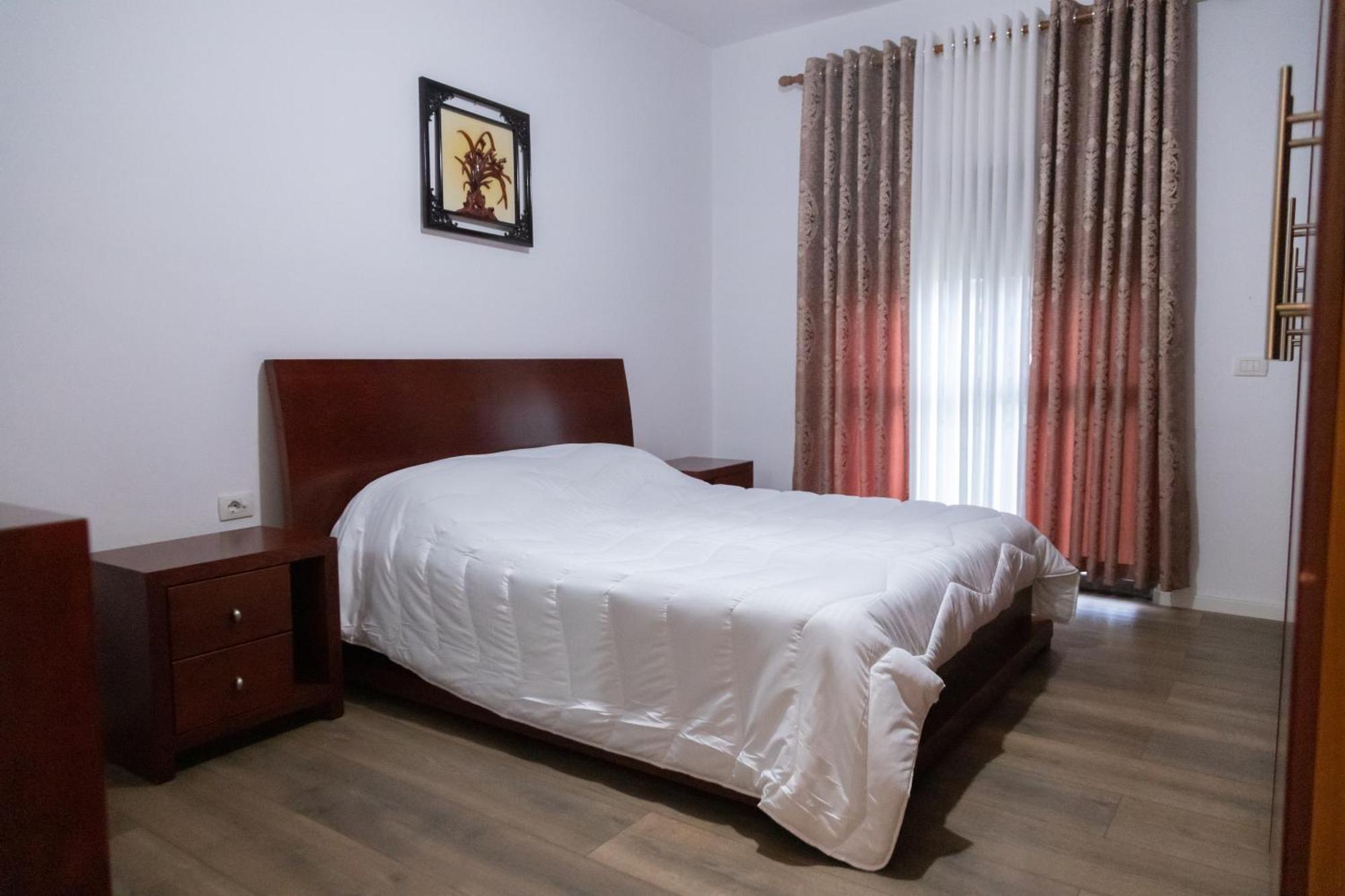 Grand Family -free Parking- Leilighet Tiranë